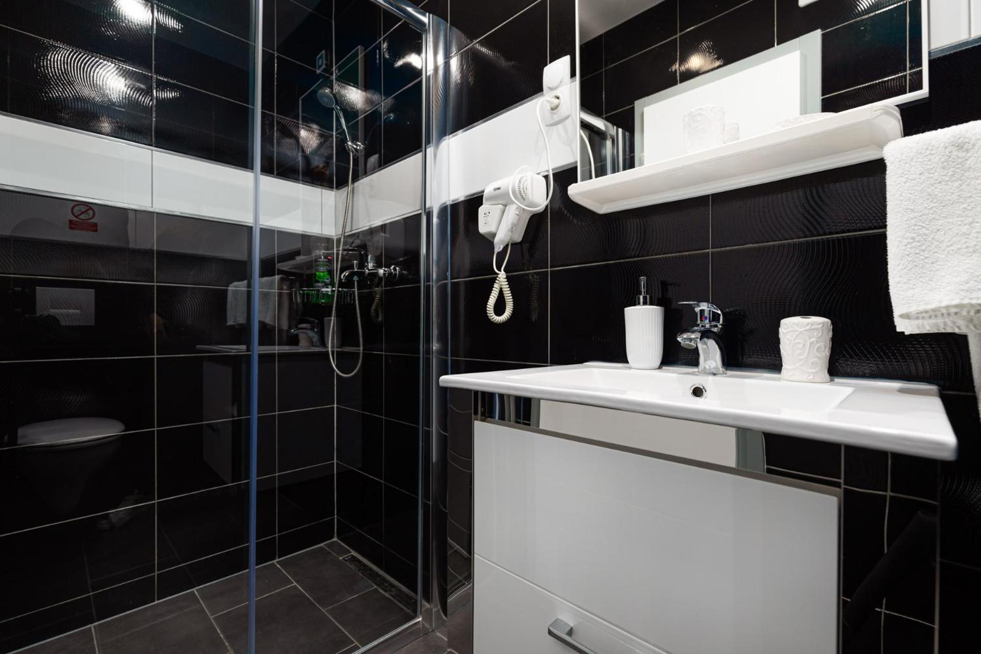 Rooms And Studio Flora Porec Bagian luar foto