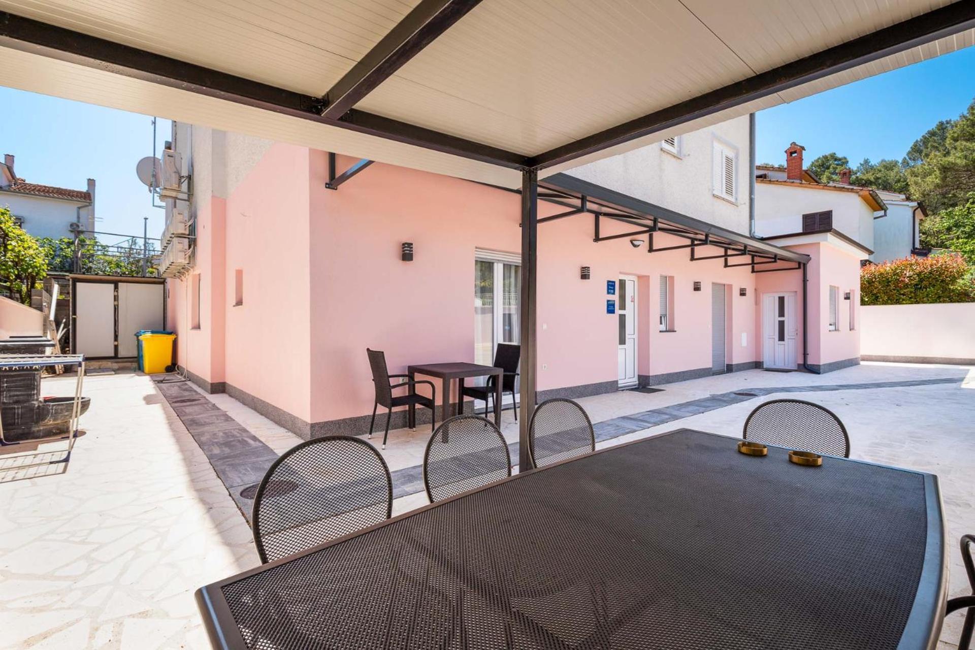 Rooms And Studio Flora Porec Bagian luar foto